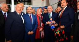 ANKARADA AĞASAR RÜZGÂRI ESİYOR
