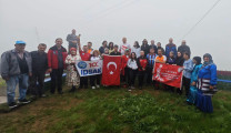 Doğa Severlerin Sis Dağı Yürüyüşü..
