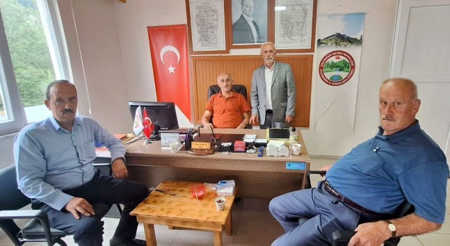 🎓 Geyikli Derneği’nden Başarılı Öğrencilere Karne Hediyesi..
