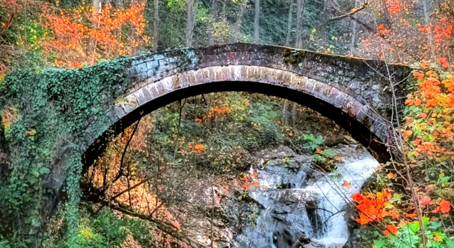 Şalpazarı’nda Zeynelin Köprüsü Görenleri Büyülüyor