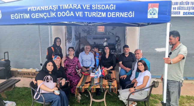 DOSTLUĞUN VE HASRETİN BULUŞMA YERİ..