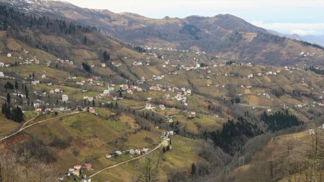 GEYİKLİ MAHALLE MUHTARI GEYİKLİNİN “KIRSAL MAHALLE” OLMASINI GERÇEKTEN İSTİYOR MU?