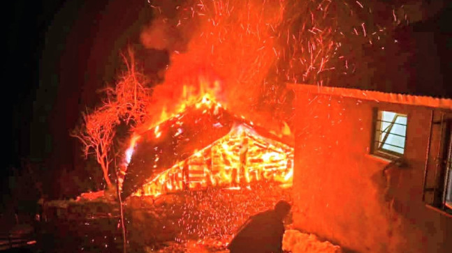 Geyikli’de Yangın Korkuttu…