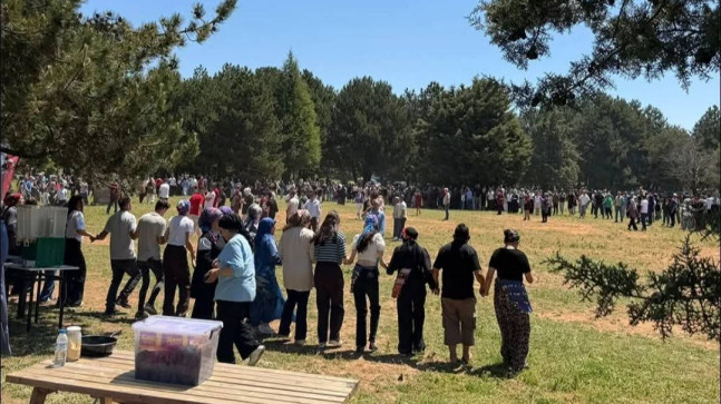 SPİL DAĞI’NDA KARADENİZ COŞKUSU YAŞANDI..