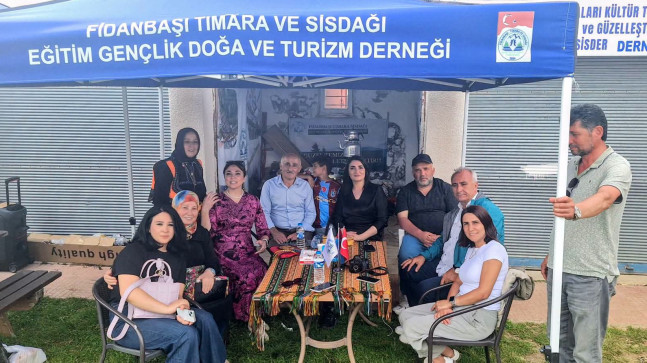 DOSTLUĞUN VE HASRETİN BULUŞMA YERİ..