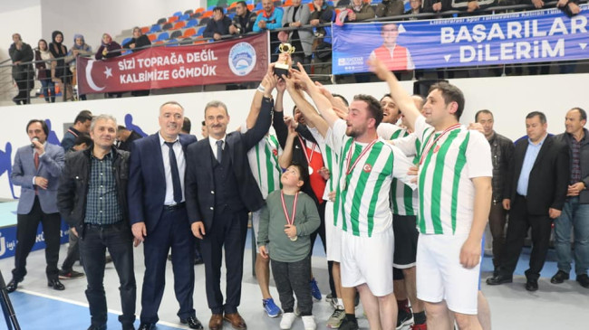 TURNUVANIN ŞAMPİYONU KASIMAĞZI